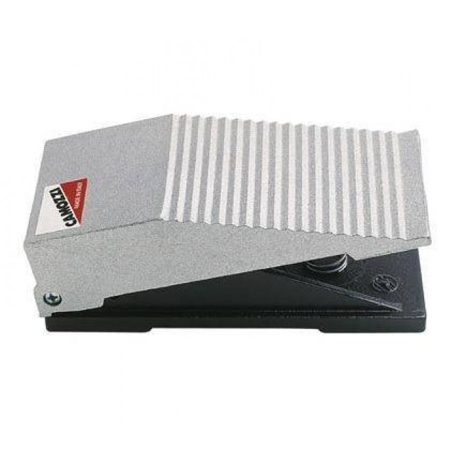 Пневматическая педаль Camozzi 136539